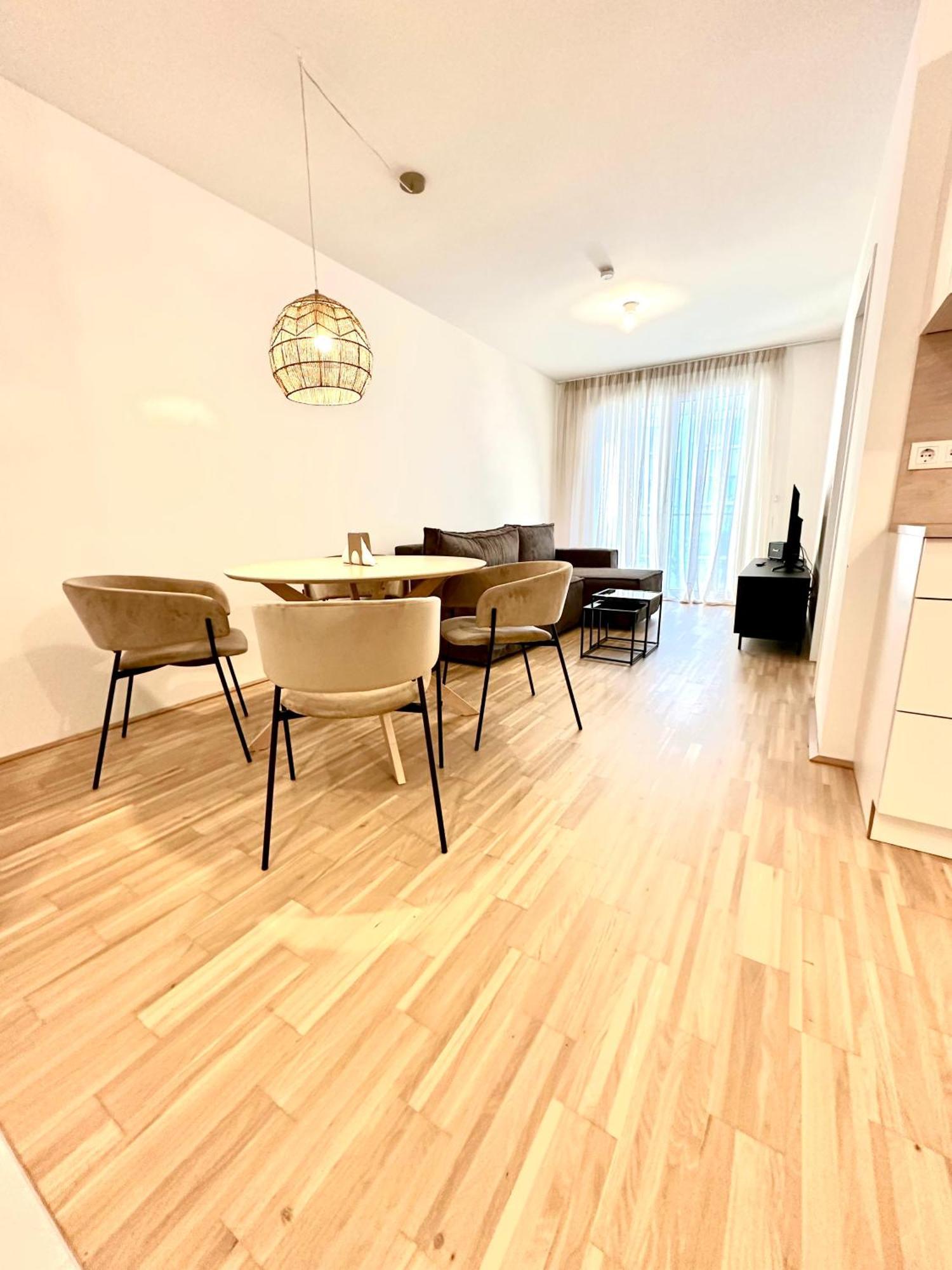 Coho City Apartments Mit Hauseigener Tiefgarage Відень Екстер'єр фото