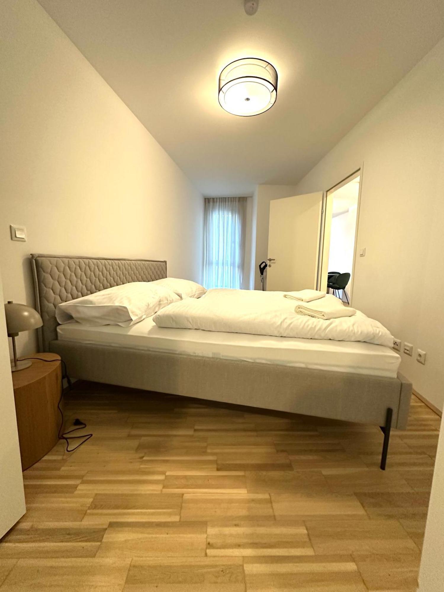 Coho City Apartments Mit Hauseigener Tiefgarage Відень Екстер'єр фото