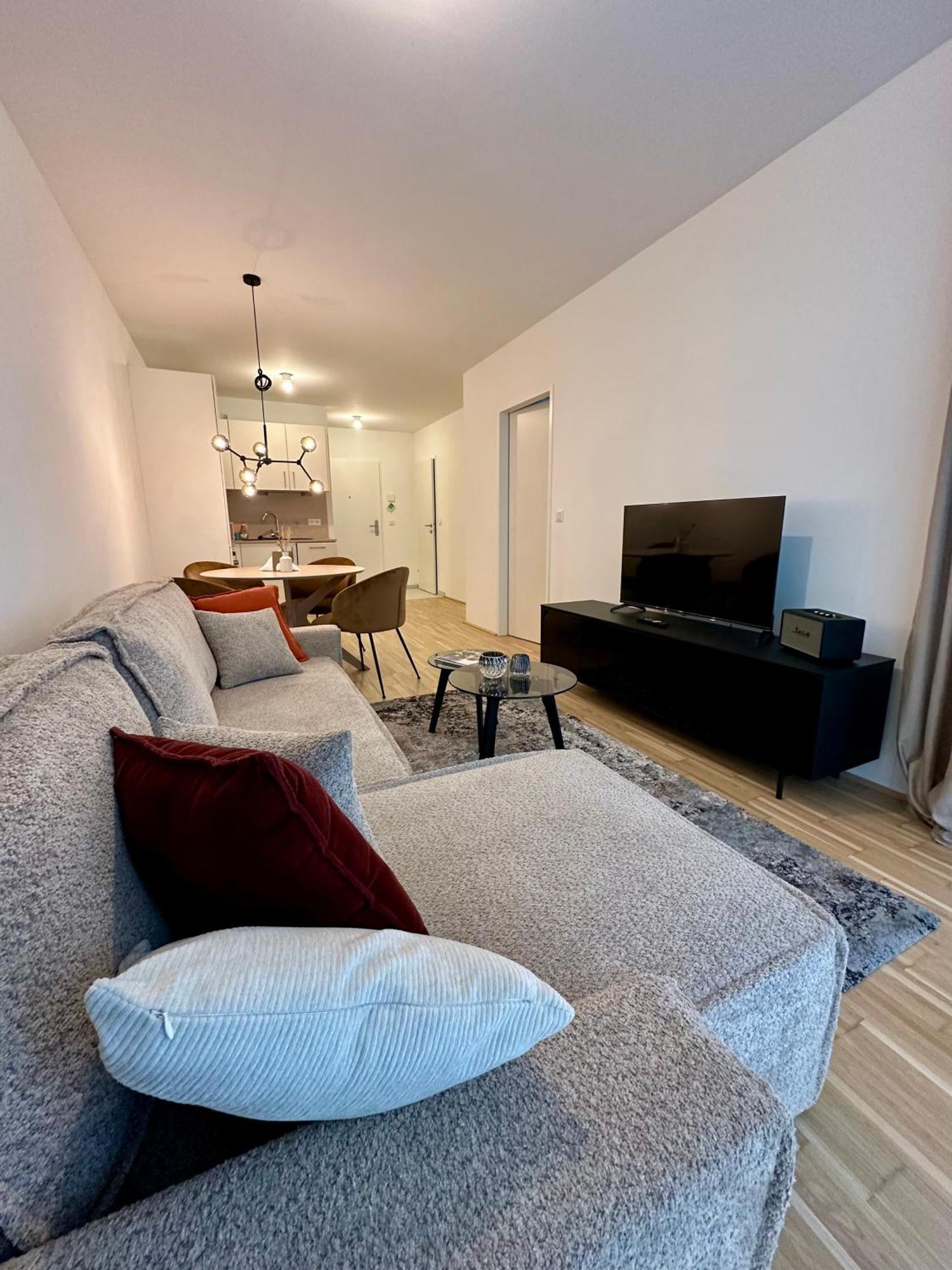 Coho City Apartments Mit Hauseigener Tiefgarage Відень Екстер'єр фото