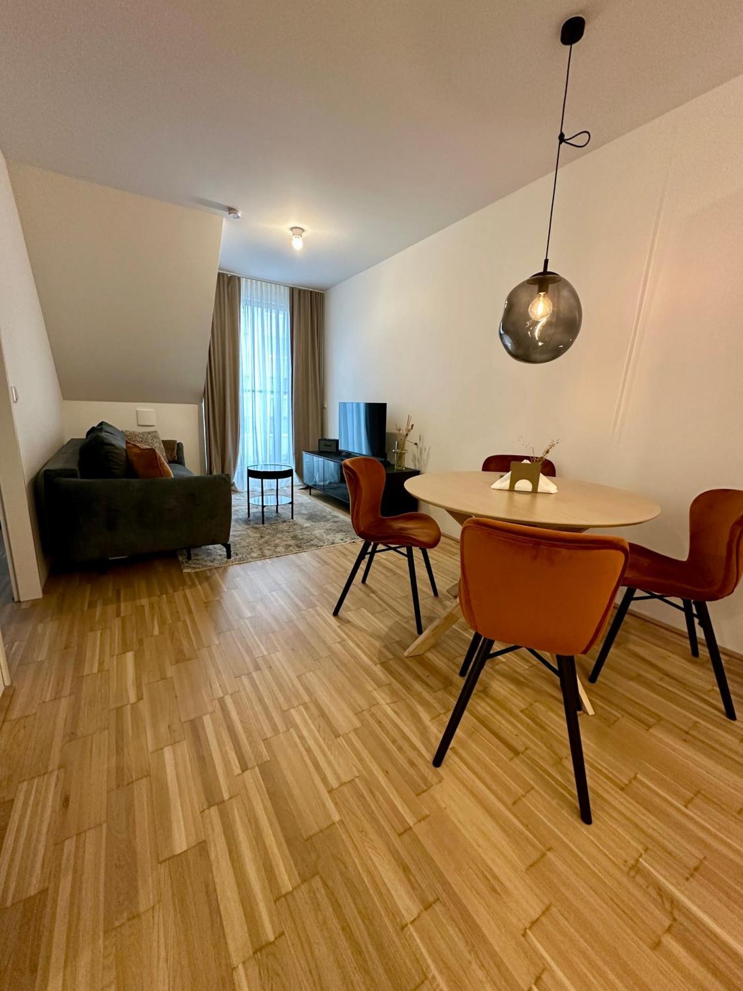 Coho City Apartments Mit Hauseigener Tiefgarage Відень Екстер'єр фото