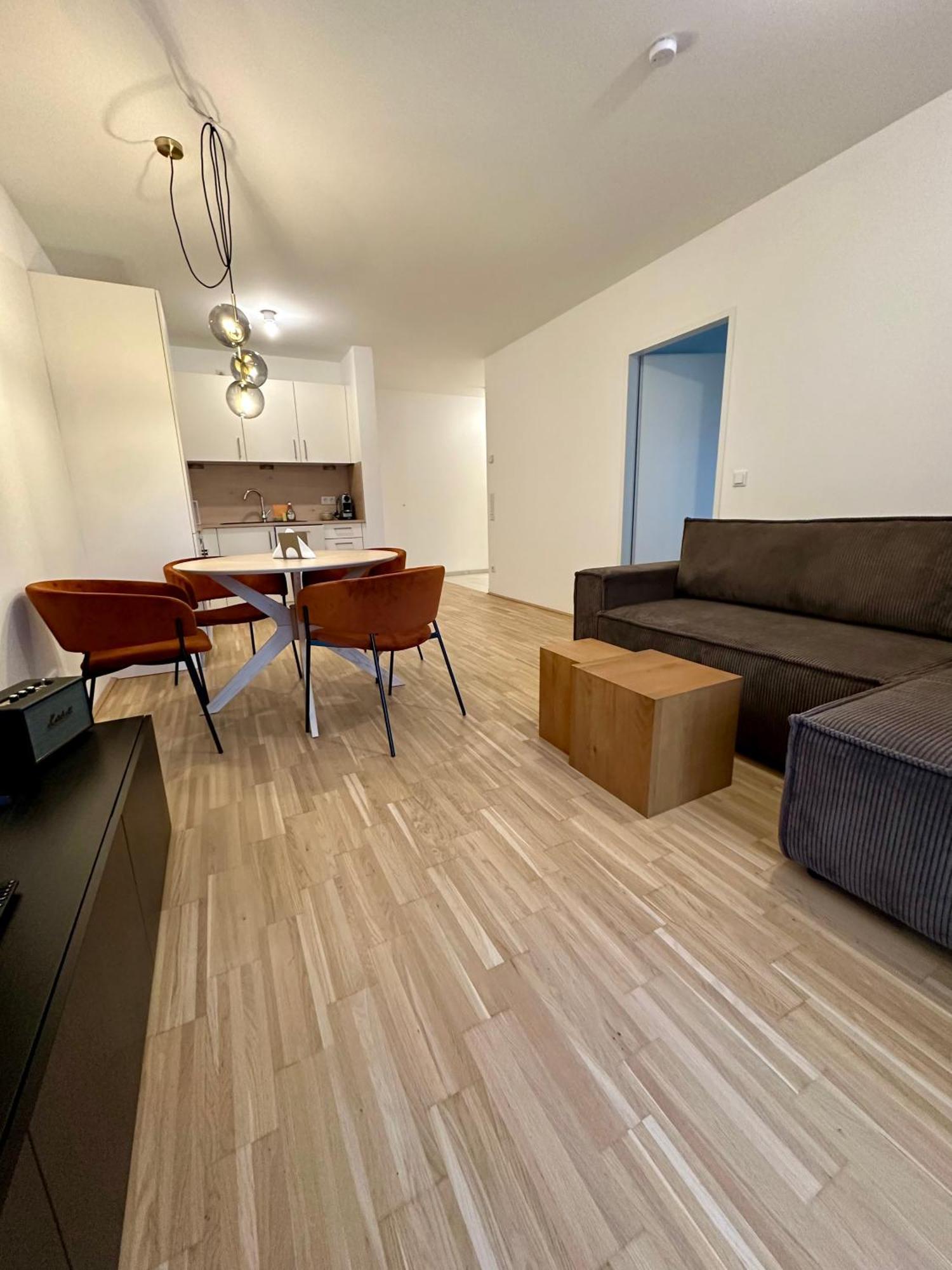 Coho City Apartments Mit Hauseigener Tiefgarage Відень Екстер'єр фото