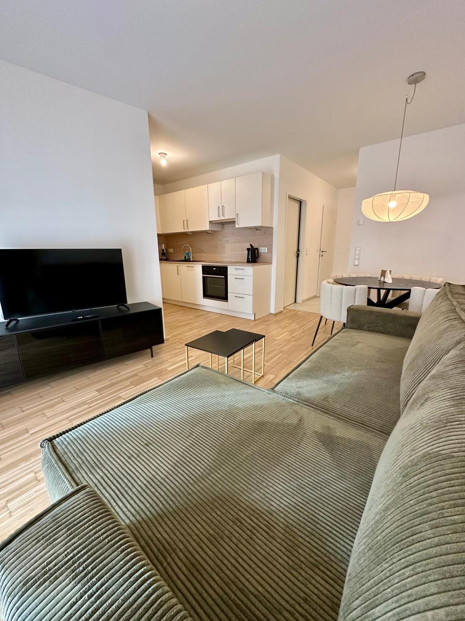 Coho City Apartments Mit Hauseigener Tiefgarage Відень Екстер'єр фото