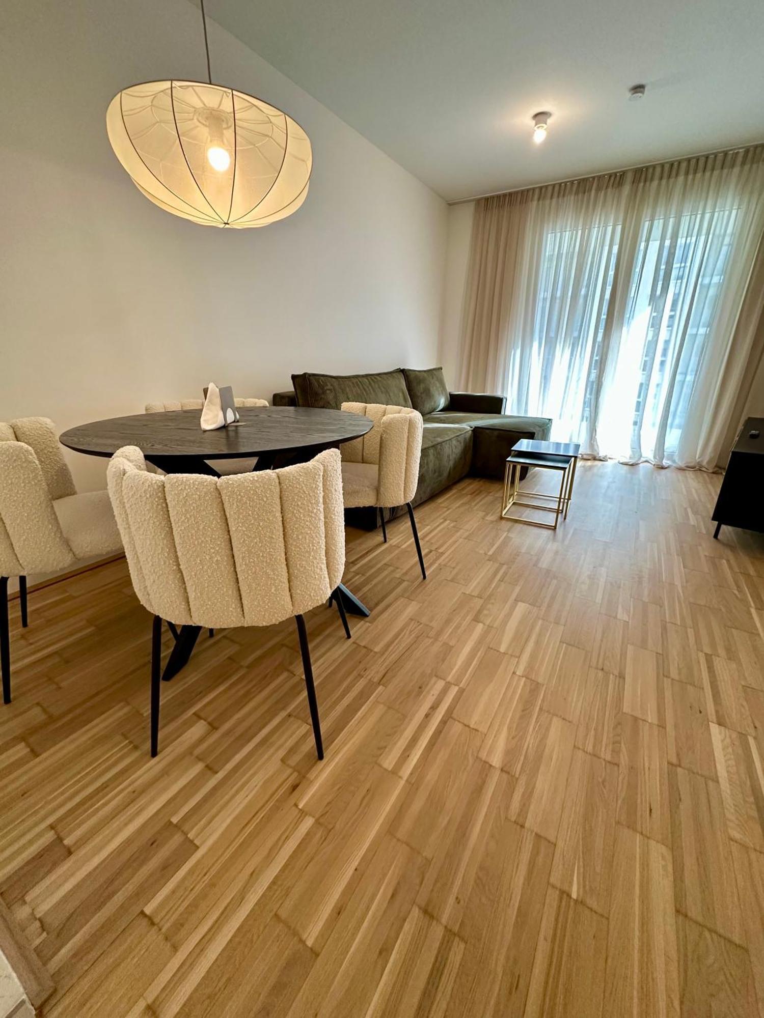Coho City Apartments Mit Hauseigener Tiefgarage Відень Екстер'єр фото